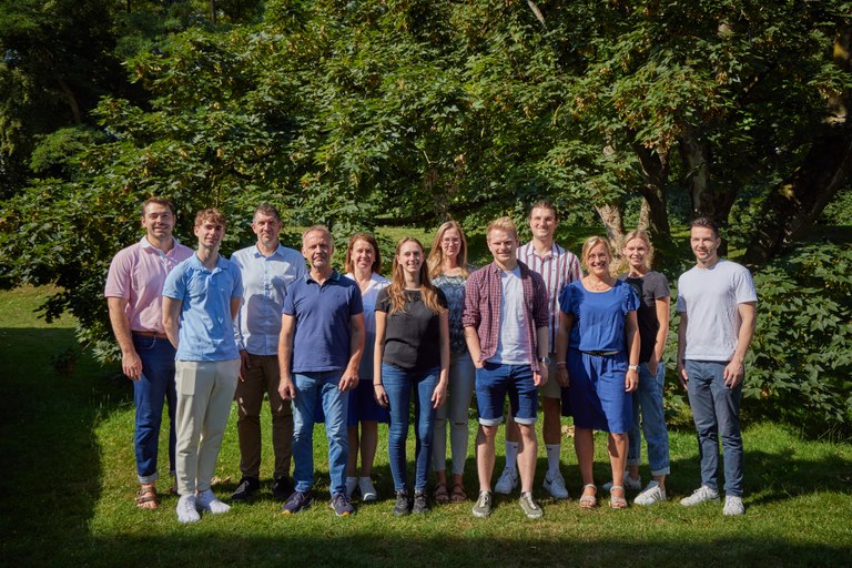 Header Team Header Team